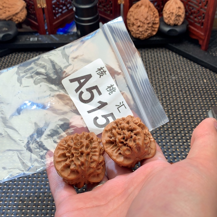 逸***室文玩核桃吊坠秦闷