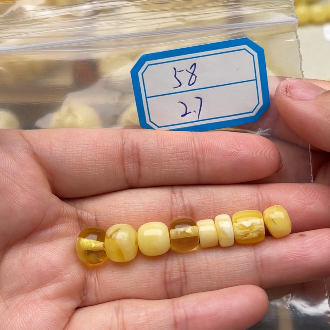 琥珀未镶嵌裸石蜜蜡墩子8-9+笑