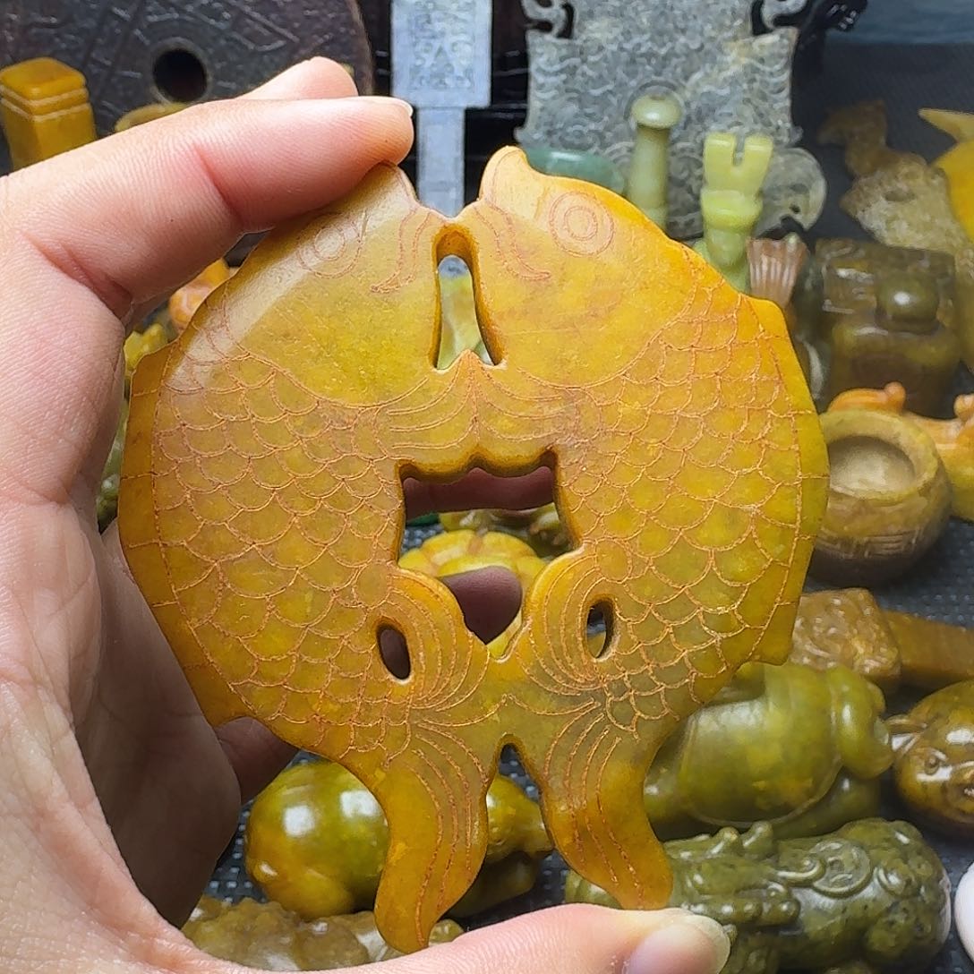 白玉菩提吊坠。。。