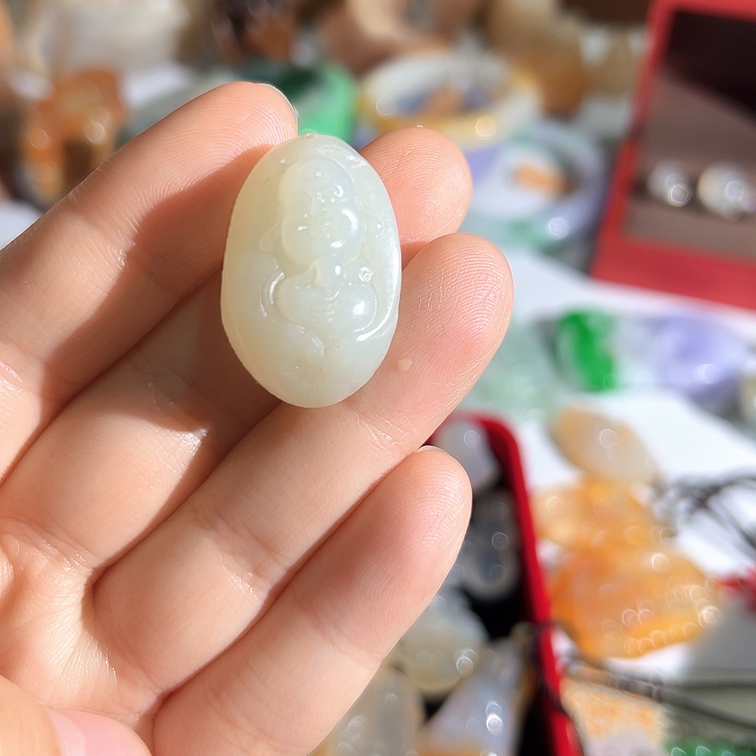 和田玉未镶嵌颈饰和田玉弥勒佛特价不退