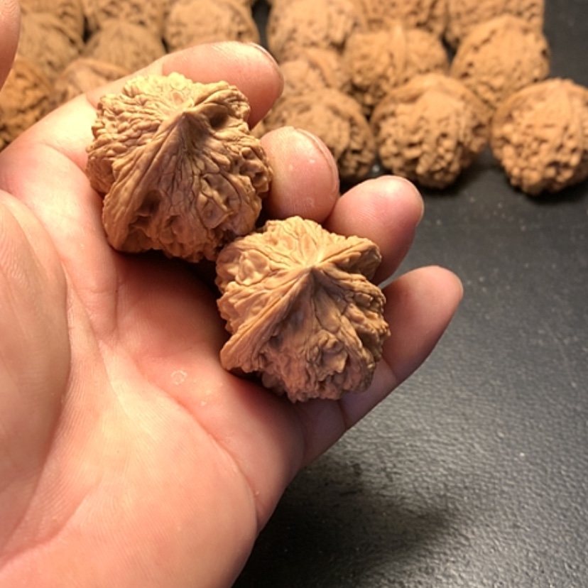 【闪购商品】文玩核桃吊坠M****.大古石