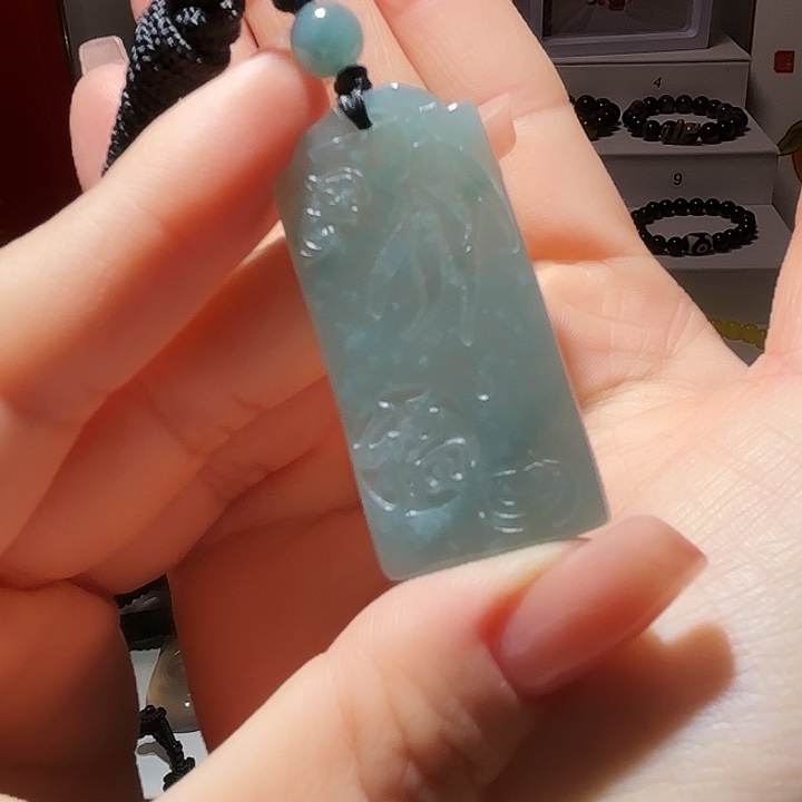 翡翠未镶嵌颈饰888888888888