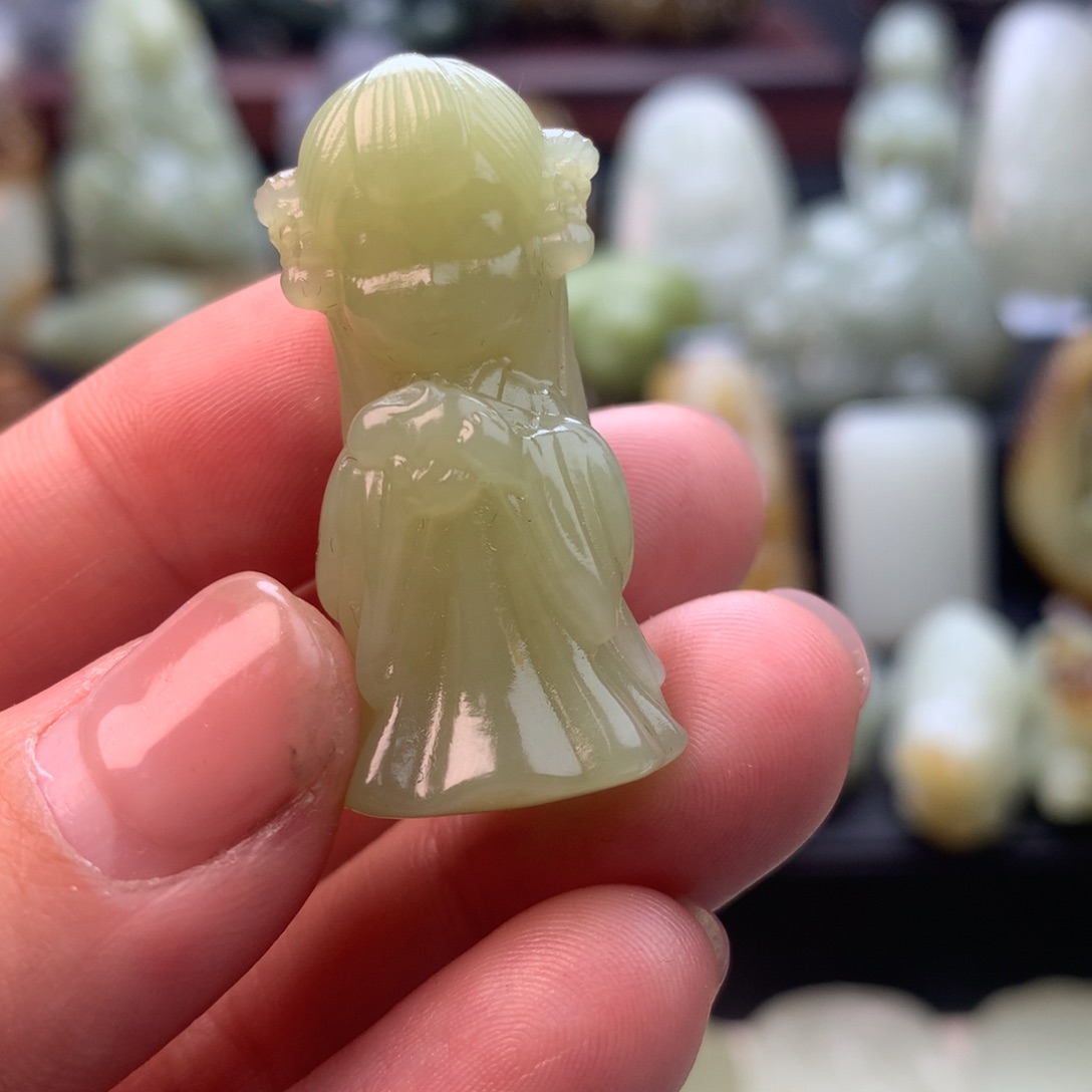 和田玉颈饰未镶嵌