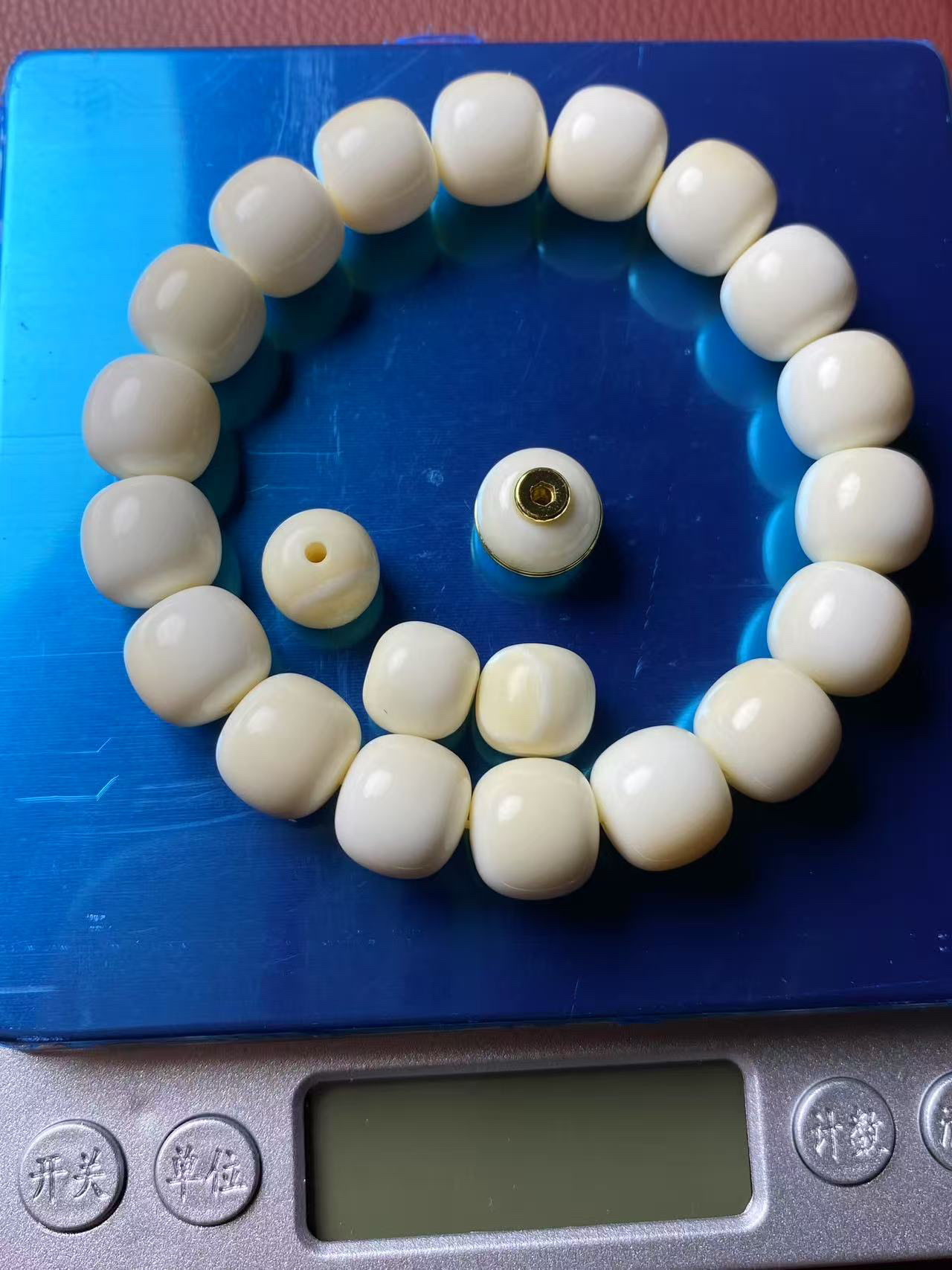 非金属仿珍珠吊坠 猛犸河河度。