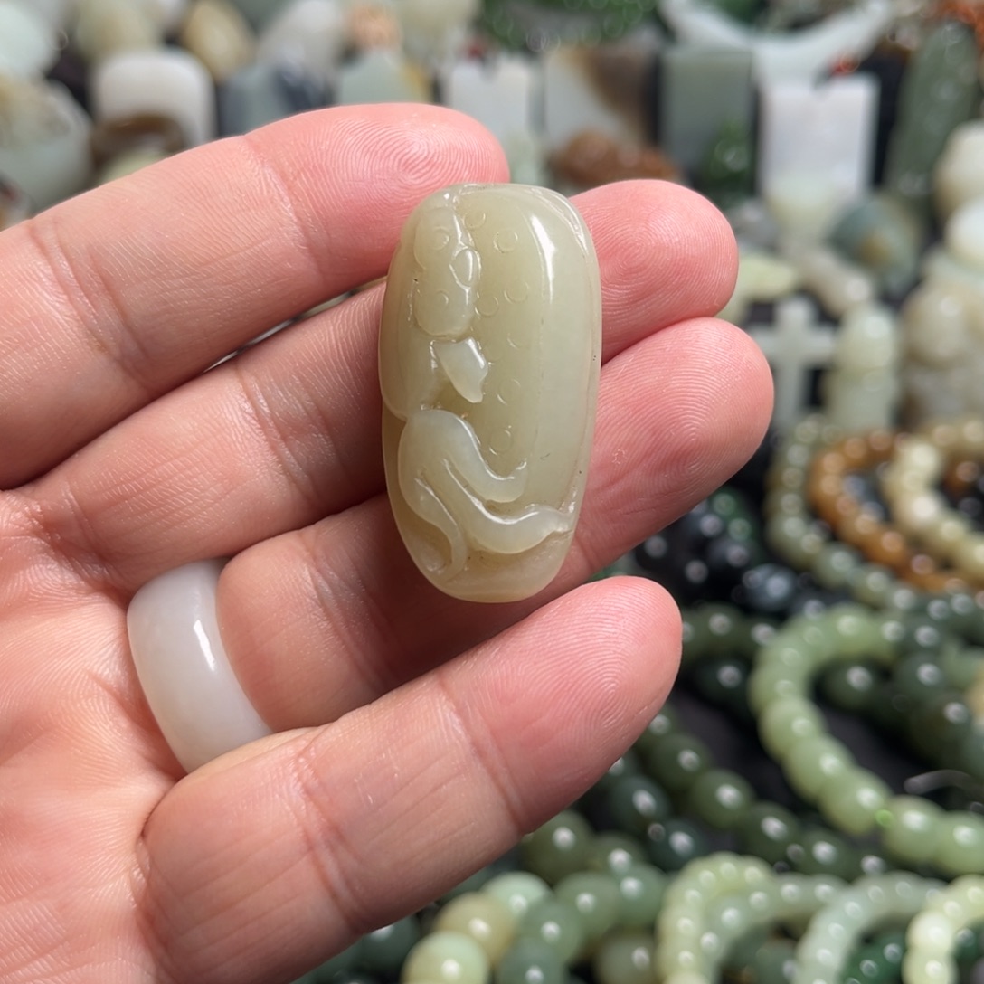 和田玉未镶嵌吊坠(不含链)