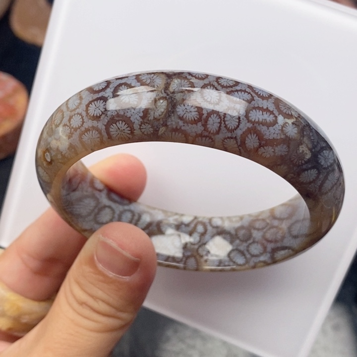 硅化玉手镯未镶嵌