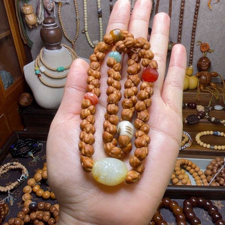 贝***壳吊坠猴头核桃338.8