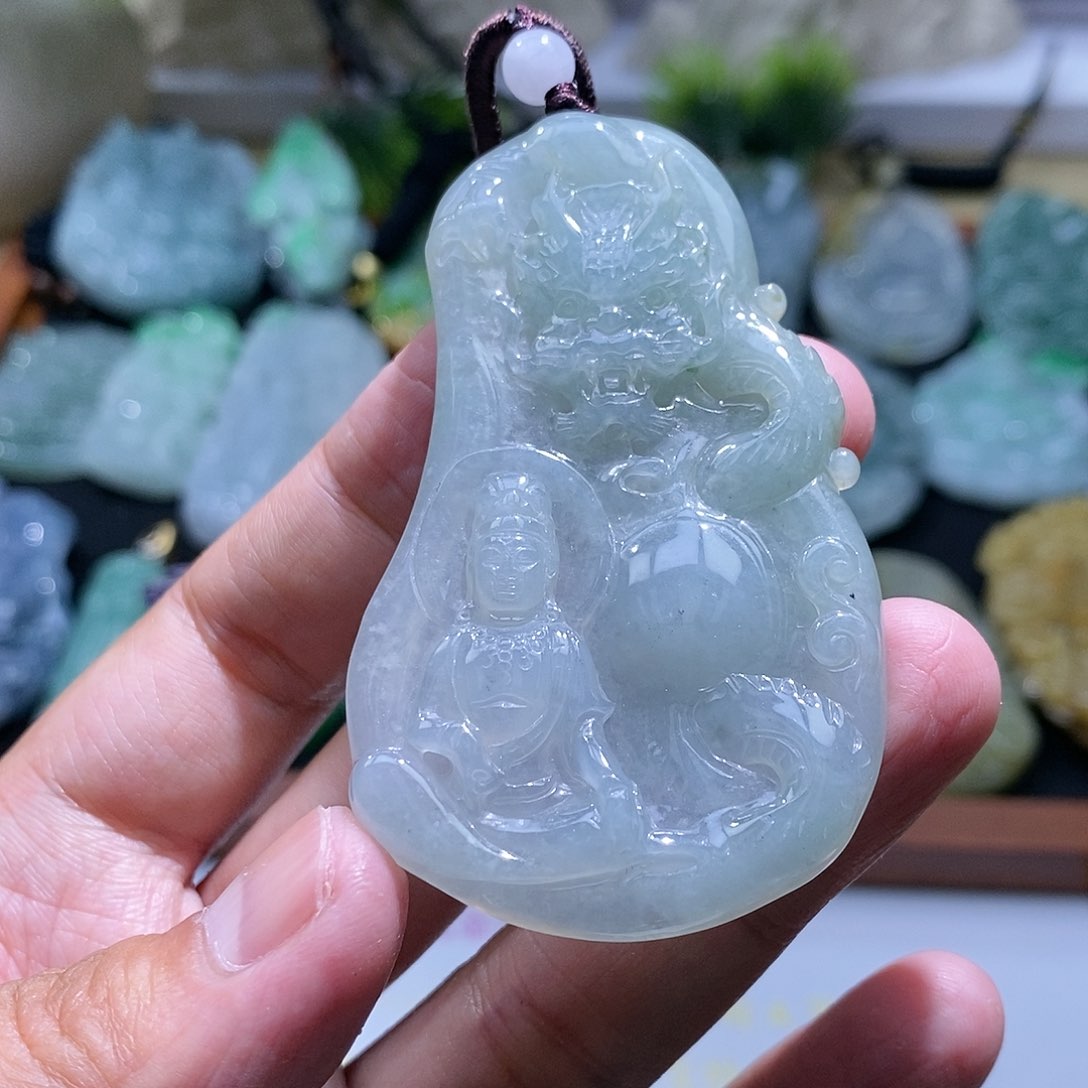 【闪购商品】翡翠颈饰未镶嵌观音