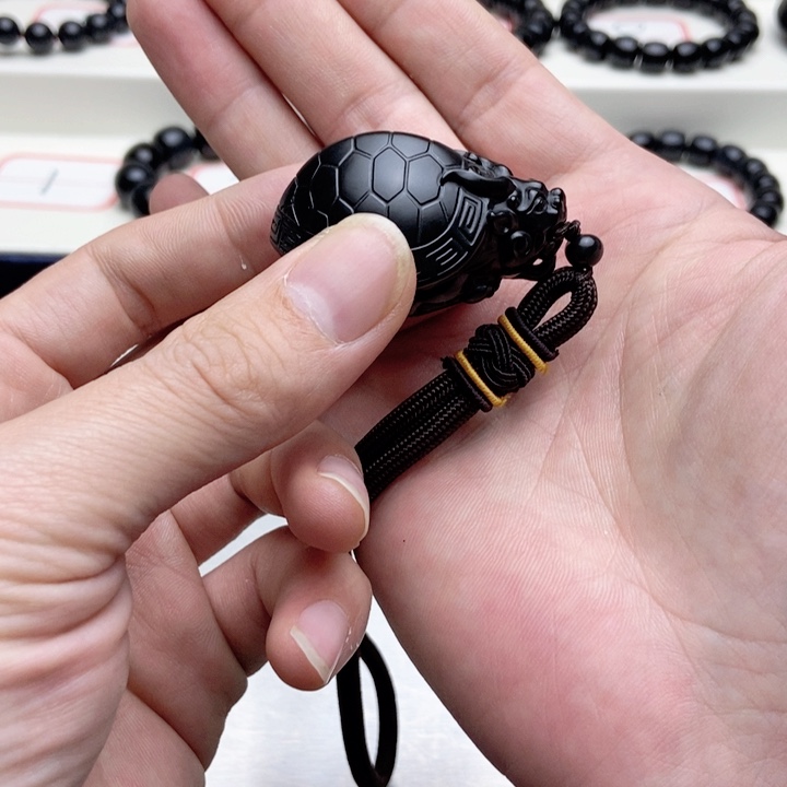 未镶嵌手链和田玉（墨玉）楊***貔貅把件48.3克