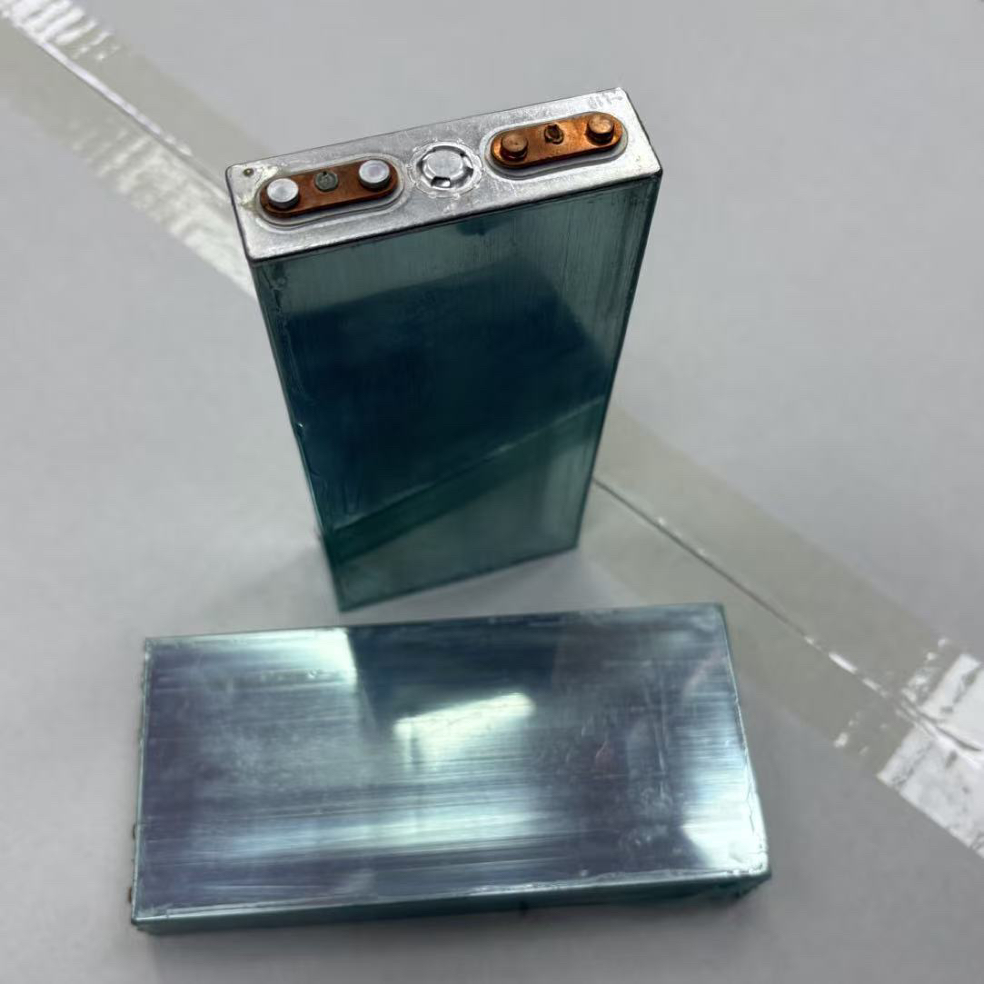 磷酸铁锂单体20安机电池