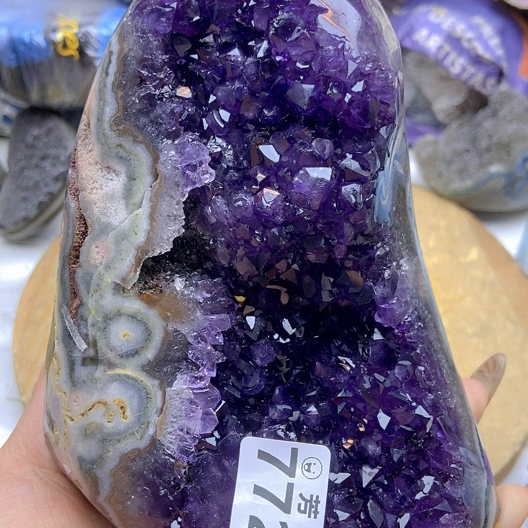 紫晶大型摆件（非配饰）未镶嵌