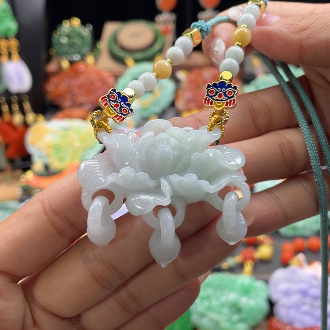 翡翠颈饰未镶嵌代编织