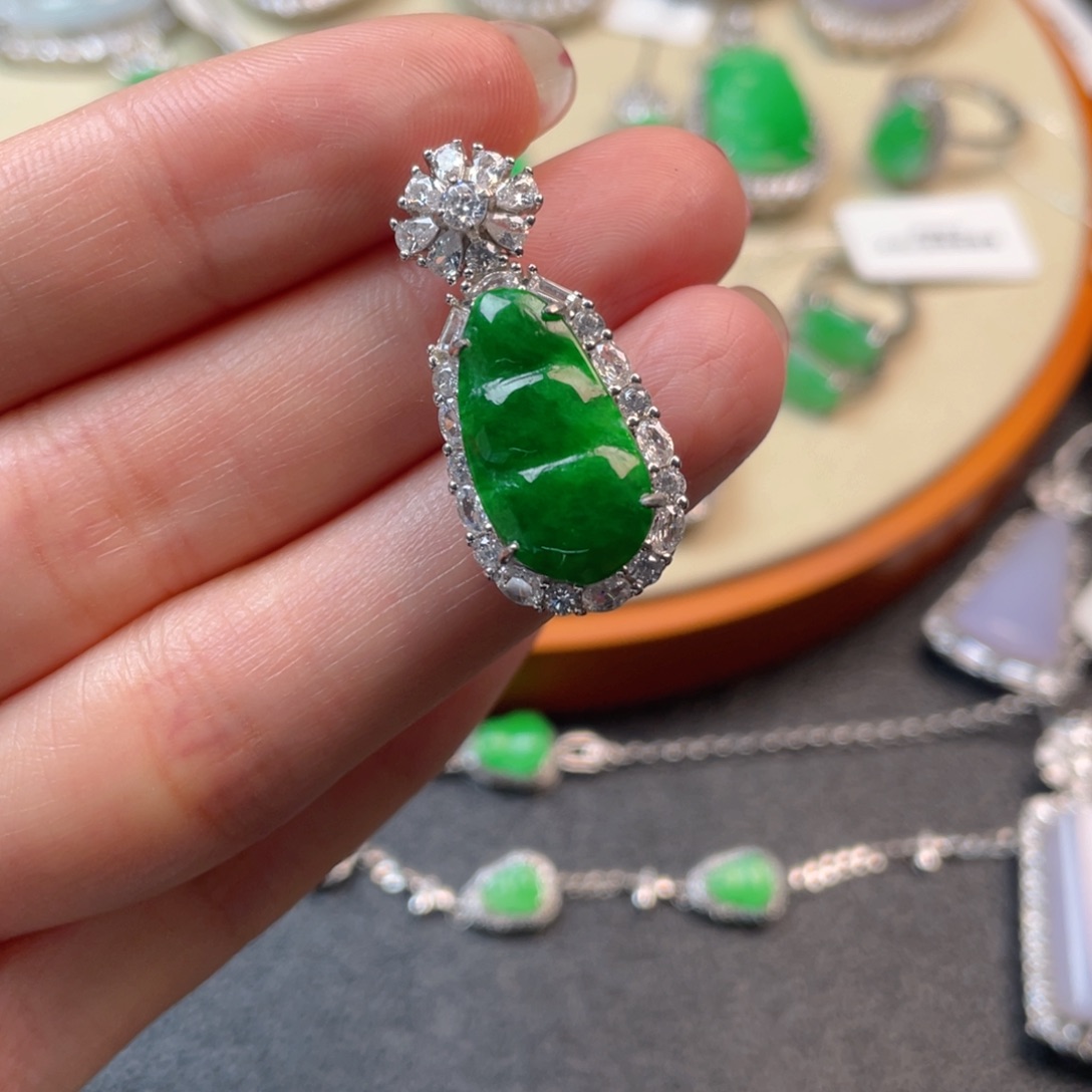 翡翠吊坠(不含链)银S925镶嵌