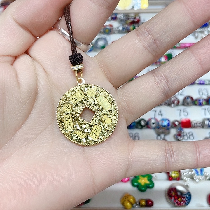 燕****足银足银999的吊坠