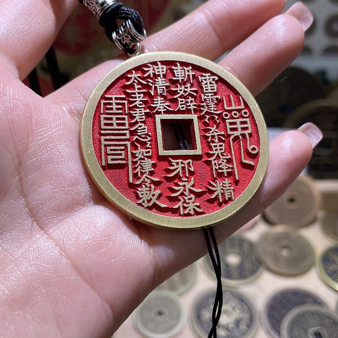铜铜现代仿制工艺品花钱