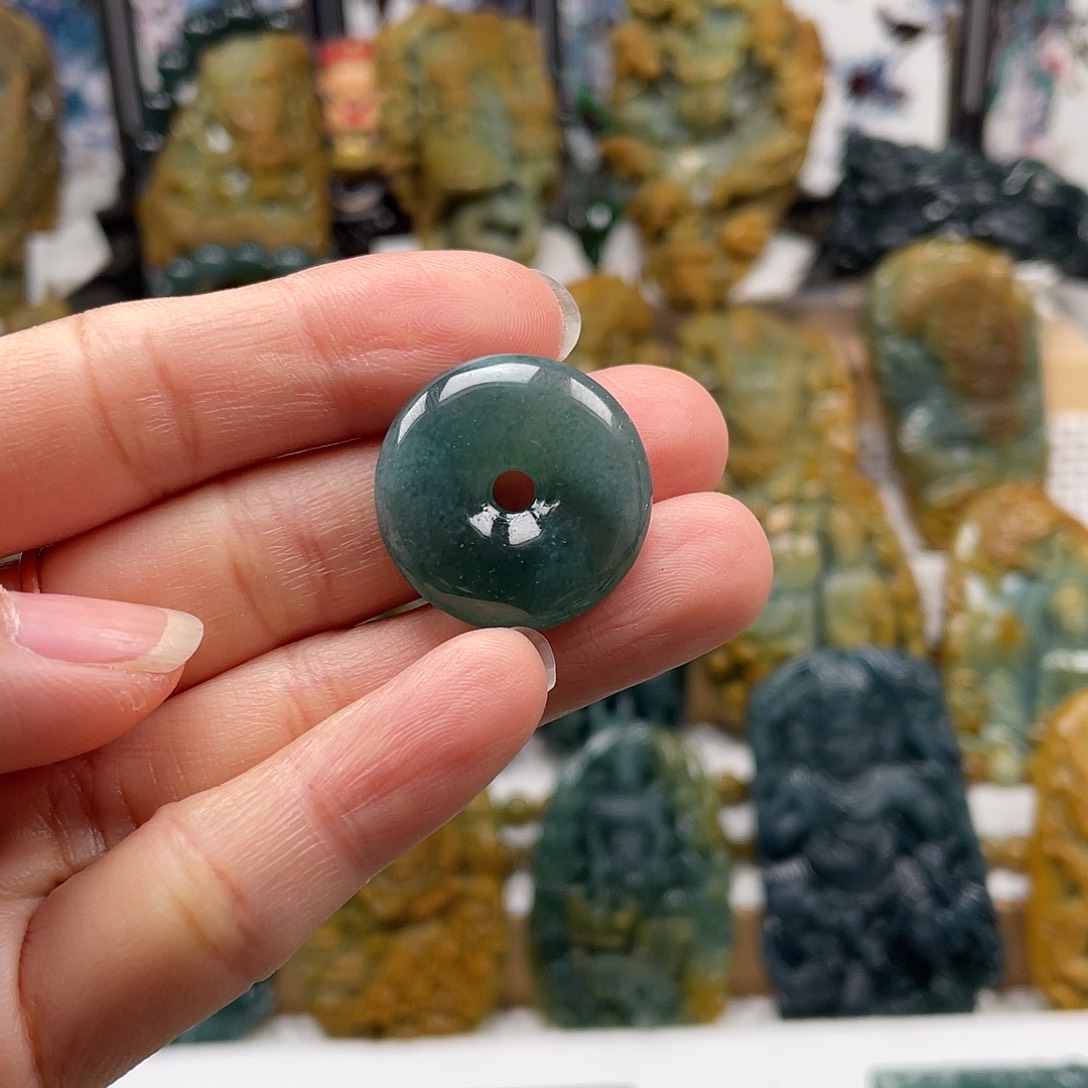 翡翠未镶嵌颈饰天然翡翠a货平安扣