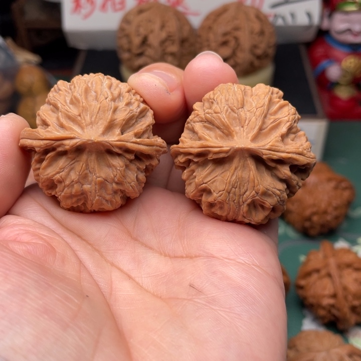 【闪购商品】把件文玩核桃38全品苹果园