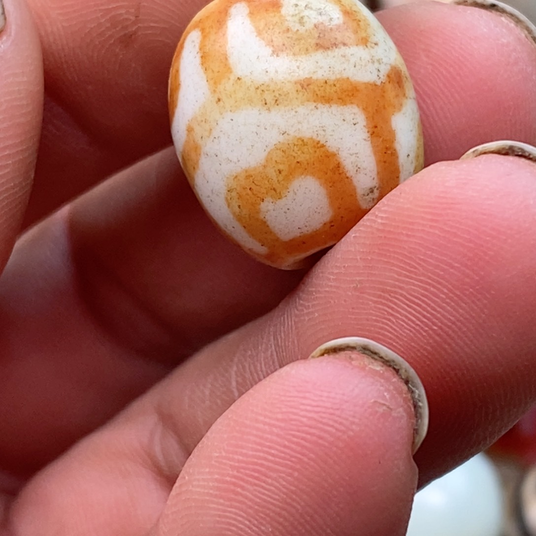 DIY琉璃珠子的颜色是蓝色和