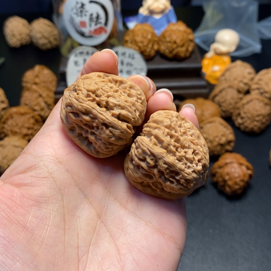 文玩核桃把件37号平谷凹底35尺