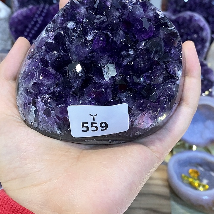 未镶嵌水晶大型摆件（非配饰）