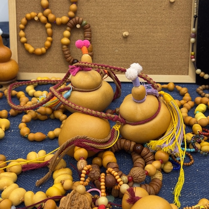 ****‍大叶紫檀（黑酸枝木类）