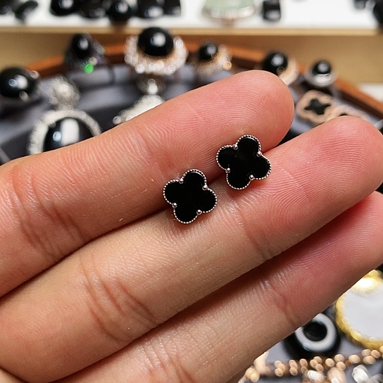 翡翠18K金镶嵌耳饰