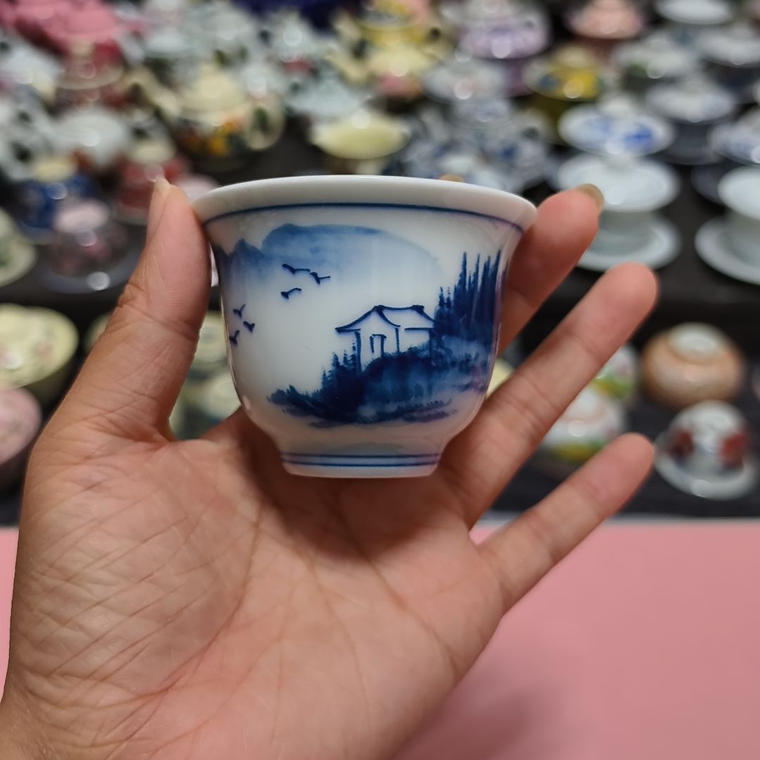 摆件瓷哈哈哈哈哈哈哈哈哈哈哈