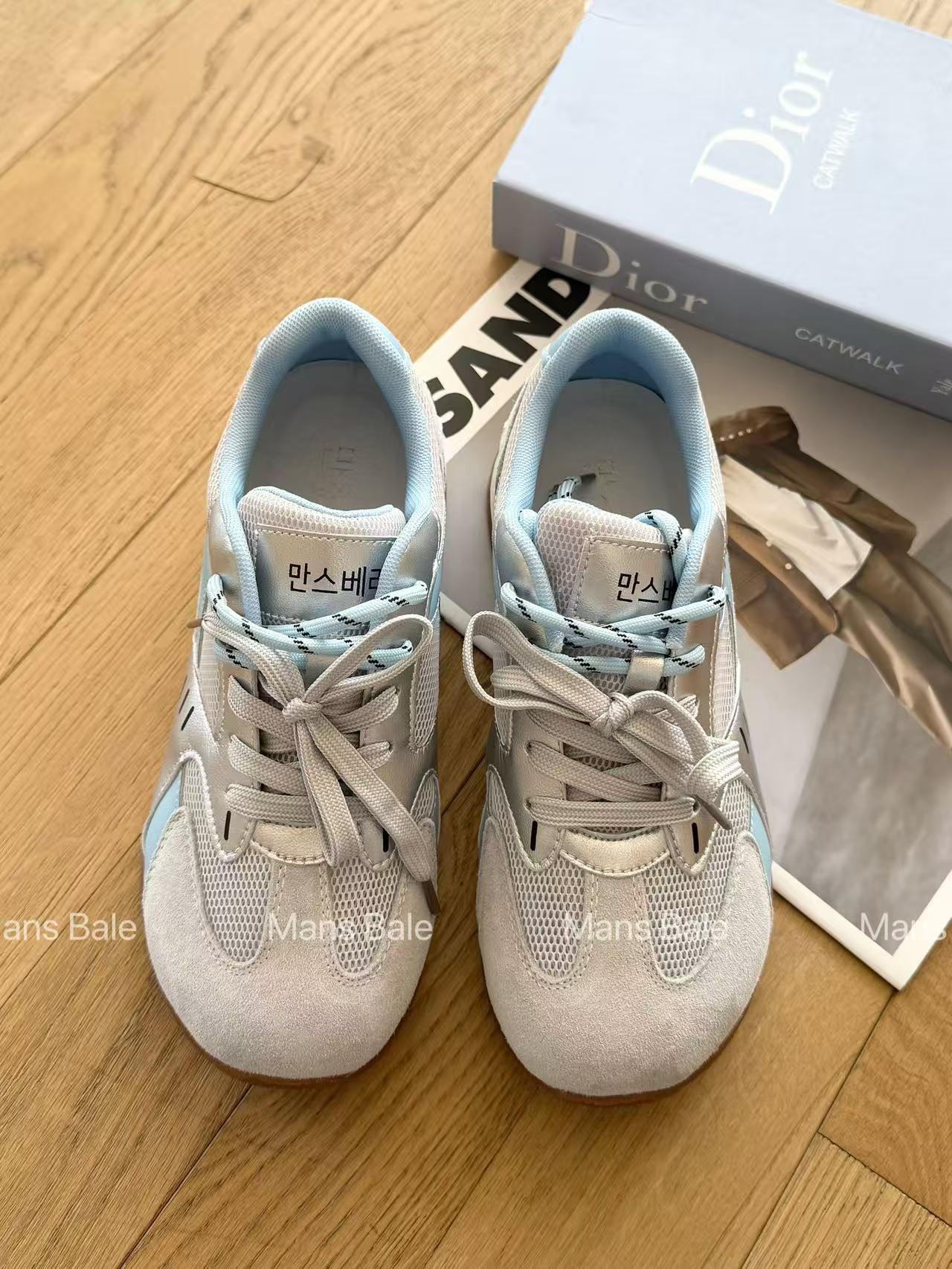 7565  徳训鞋女复古拼色2025春季新款软底透气运动休闲女鞋