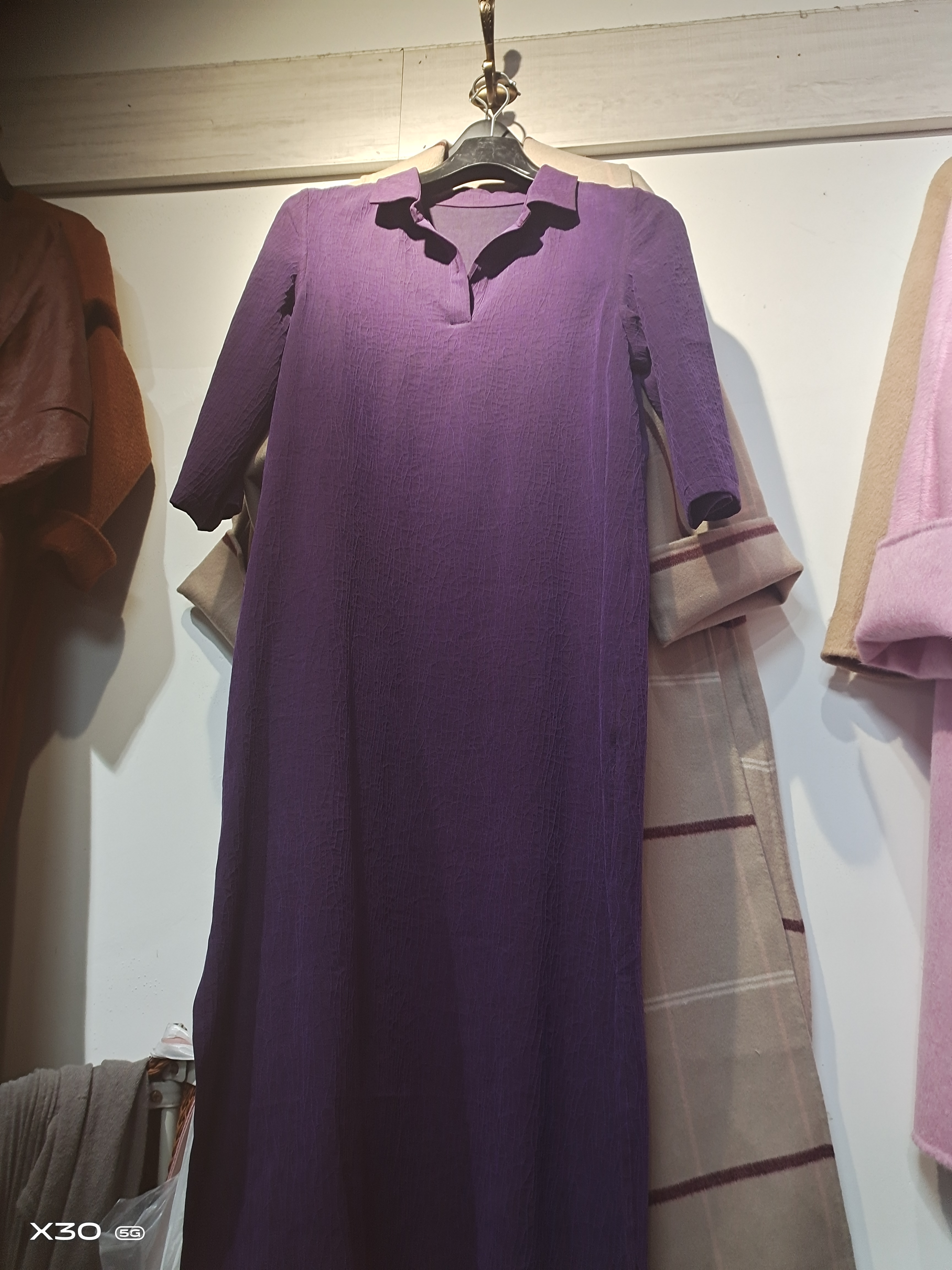 高级感长袖衬衫连衣裙女秋冬法式赫本风气质显瘦长裙