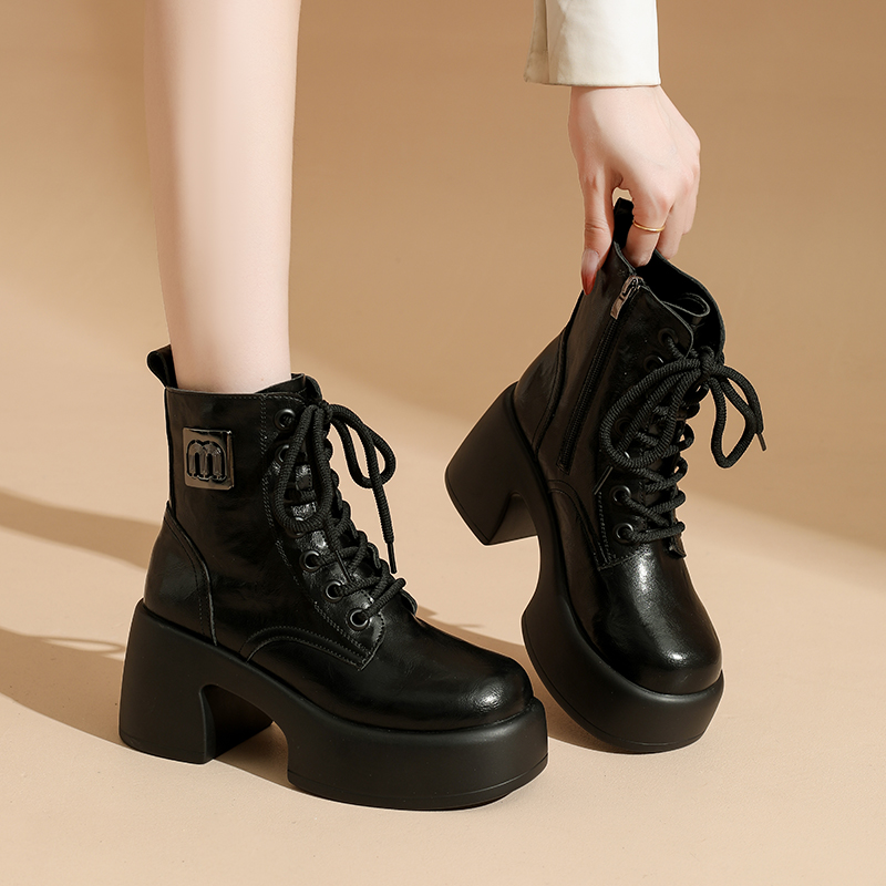 小个子真皮厚底增高短筒秋冬马丁靴黑色中筒女靴复古百搭2025爆款
