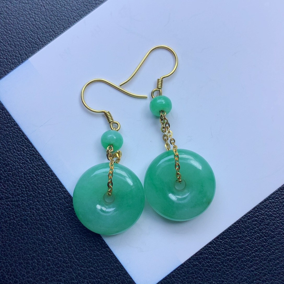 翡翠颈饰未镶嵌大****8耳坠