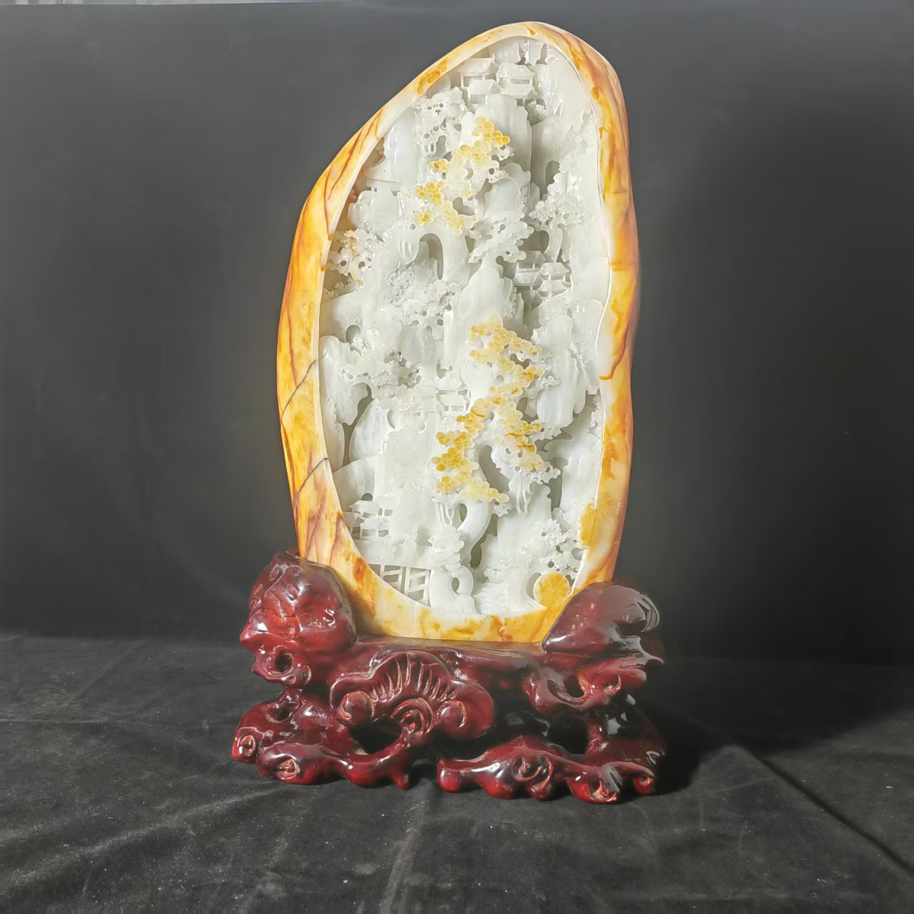 Tgz29创汇期和田玉山子