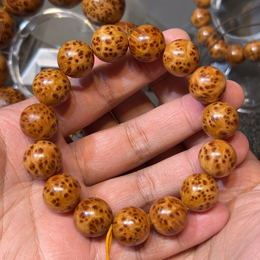 柏木（崖柏）手串/手链1.5黄金底爆满瘤疤手串