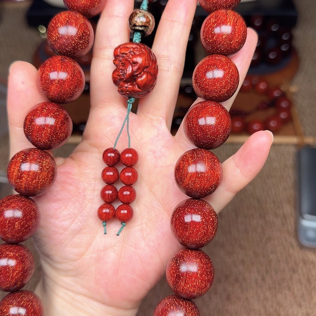 檀香紫檀（小叶紫檀）2.0手红