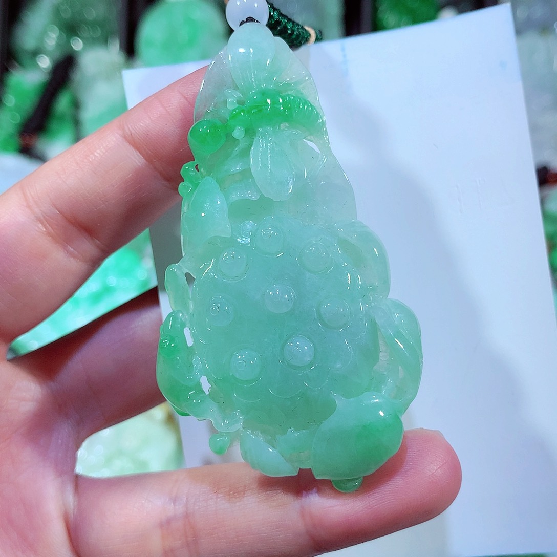 翡翠吊坠(不含链)未镶嵌