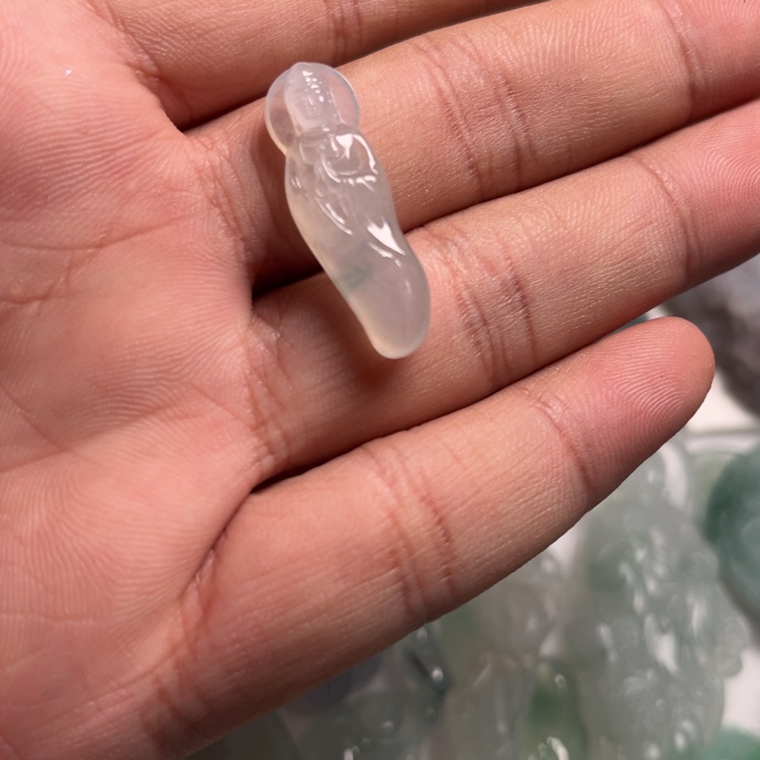 翡翠未镶嵌颈饰天然翡翠