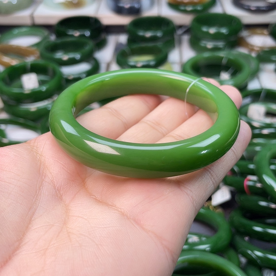 和田玉（碧玉）手镯未镶嵌