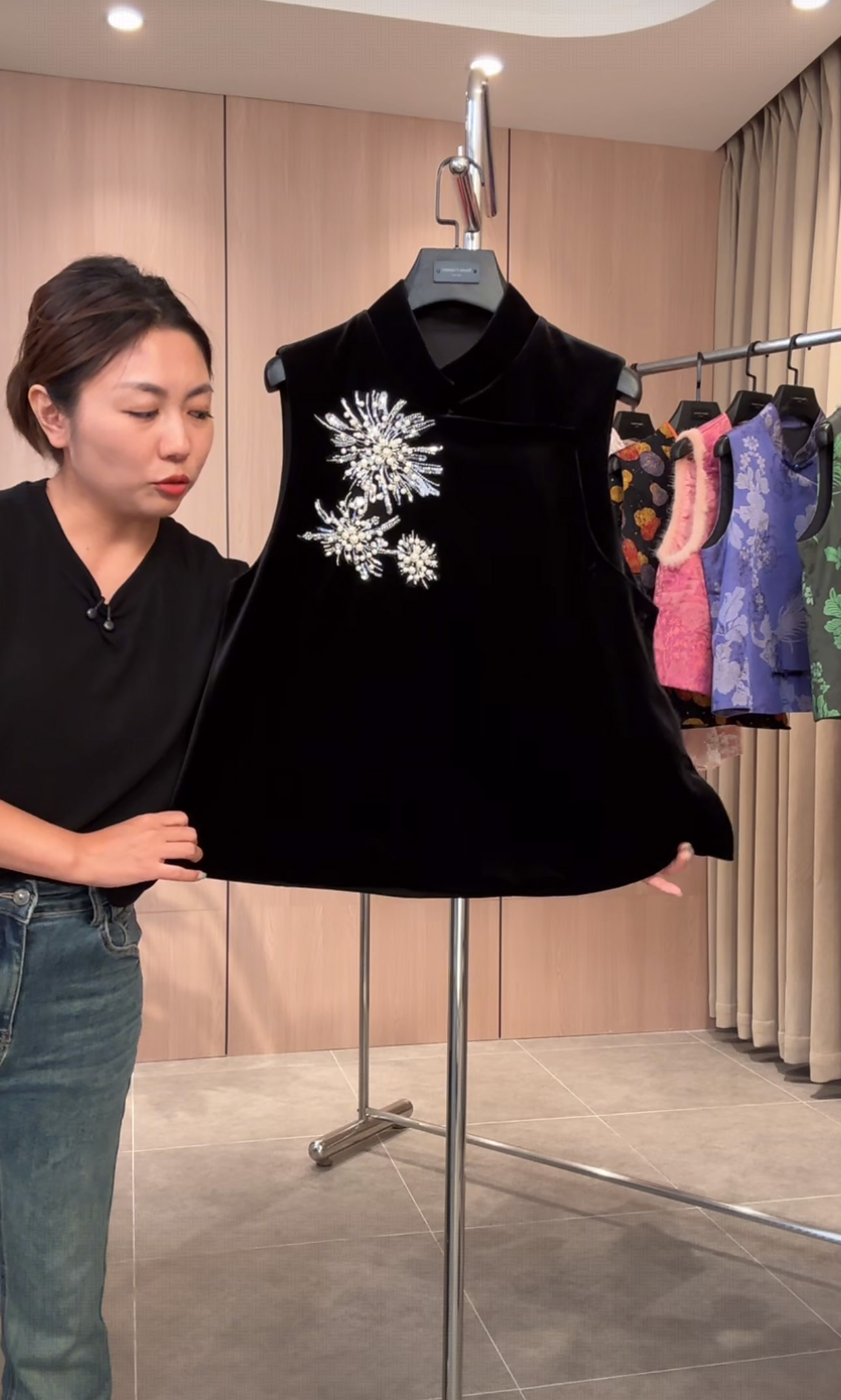 H烟花-短款民族风常规常规款刺绣马夹马甲无袖女装上衣国风