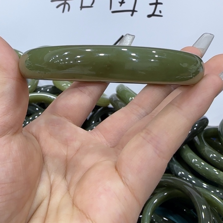 和田玉（糖玉）手镯未镶嵌仁**忧
