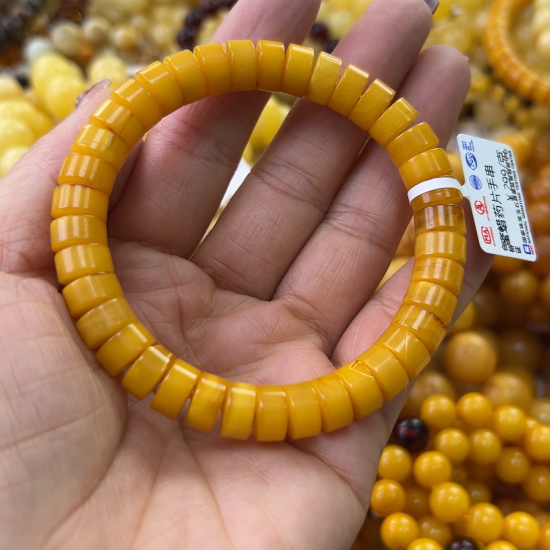 琥珀珠宝奇石未镶嵌