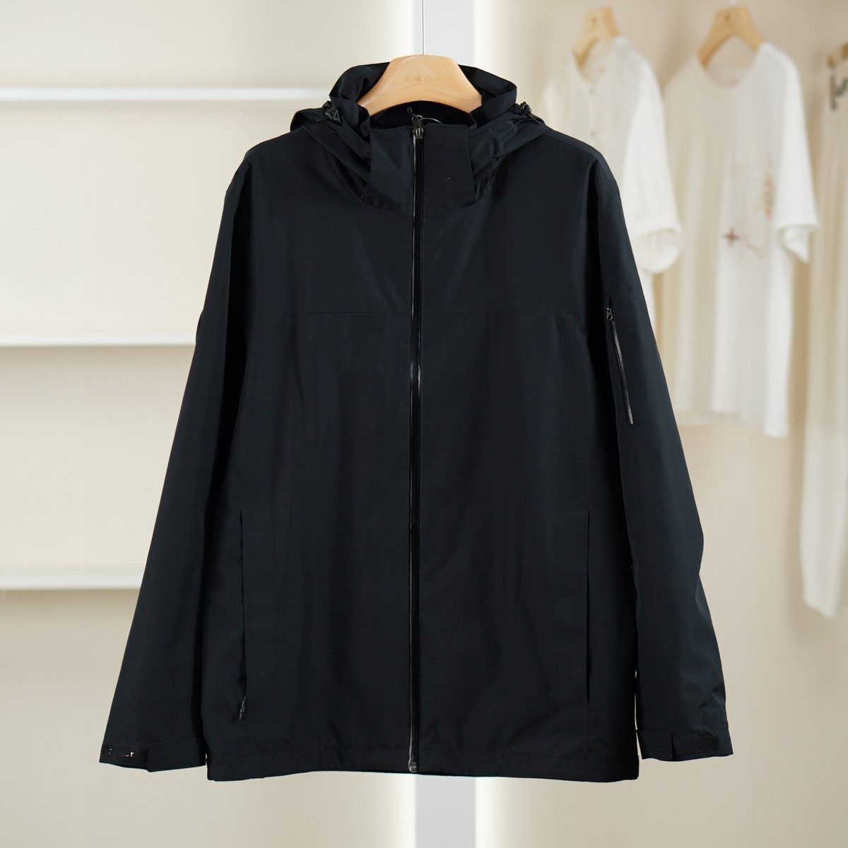 麦迪尚品【伯】51201192 休闲百搭男款连帽冲锋衣秋季专柜正品