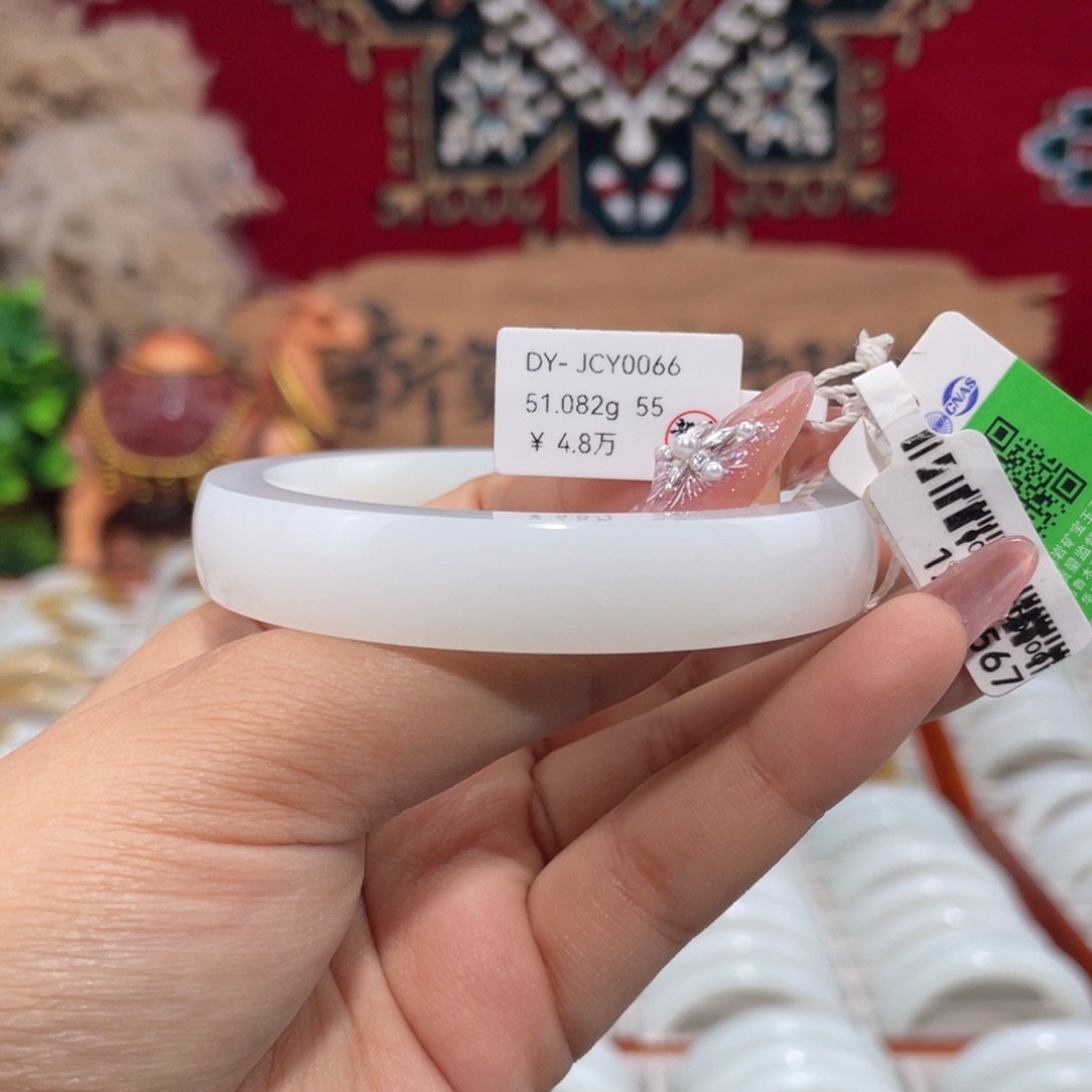 未镶嵌手镯和田玉新疆羊脂白玉和田玉手镯