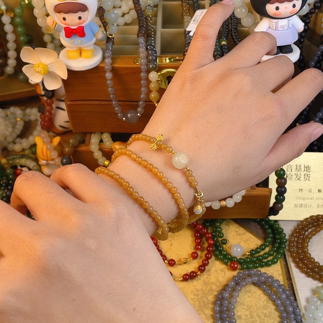 和田玉多圈手串未镶嵌