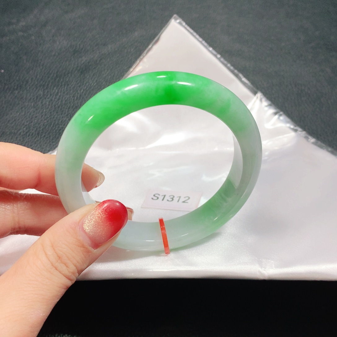 C***e翡翠未镶嵌手镯S1312-03