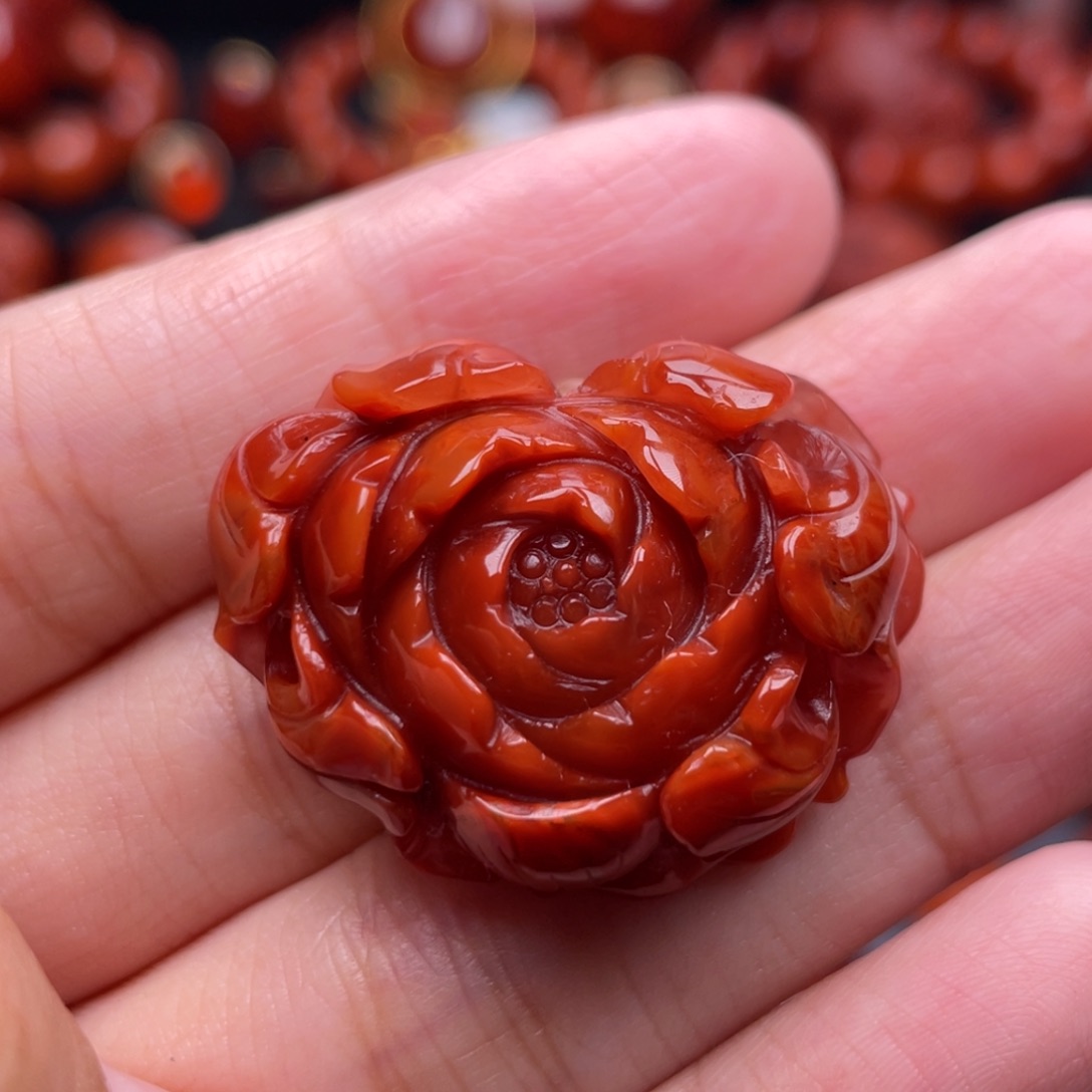 南红玛瑙未镶嵌珠宝奇石牡丹花吊坠