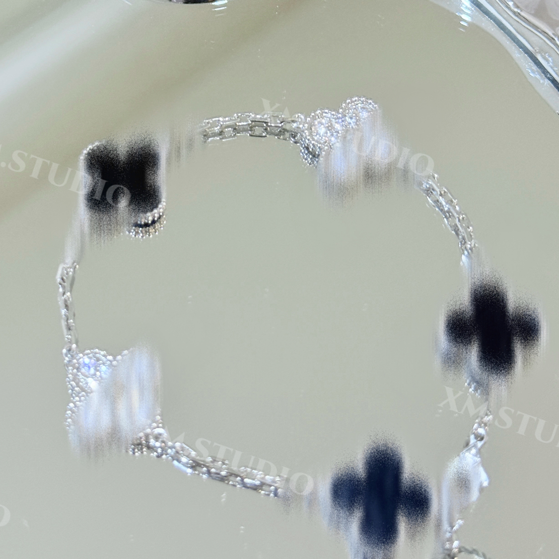 925银手链 熊猫拼钻白金色四叶草五花手链