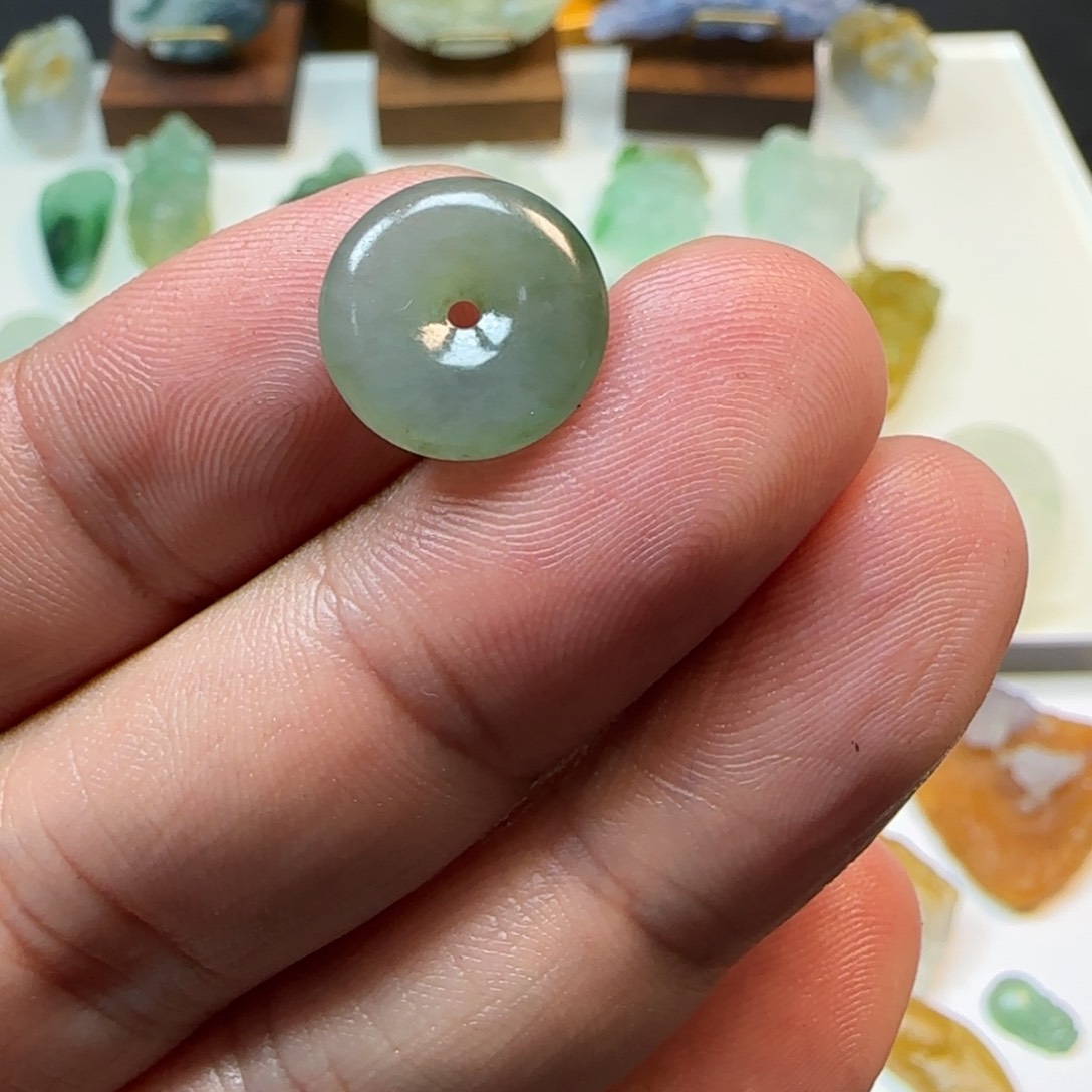 定制翡翠未镶嵌翡翠