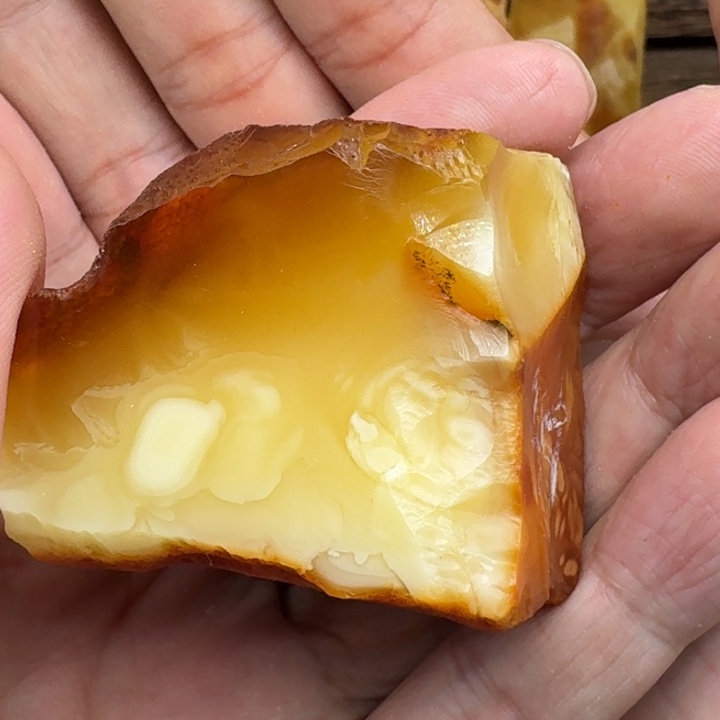 沁***怡定制琥珀未镶嵌未镶嵌定制琥珀