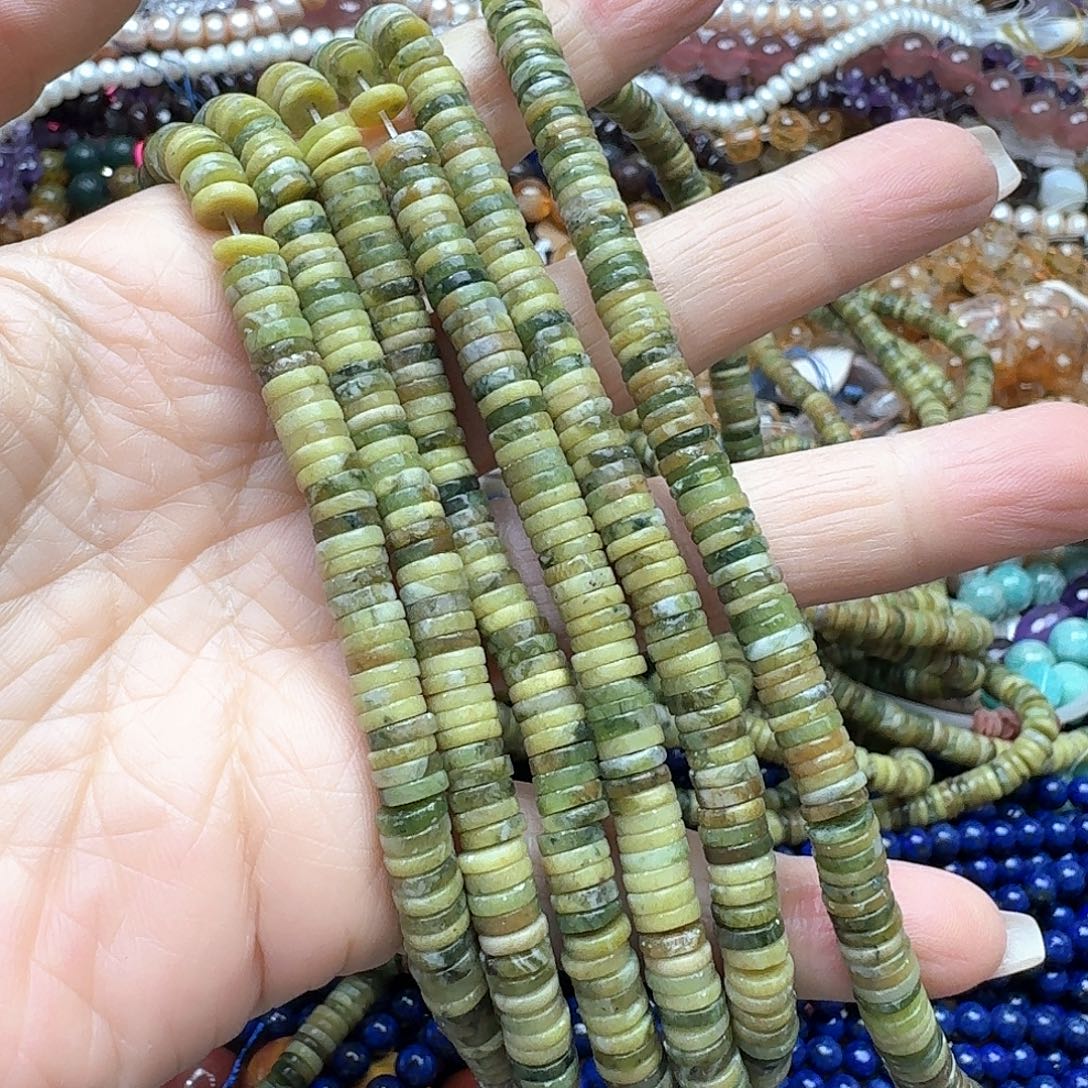 查罗石未镶嵌珠宝半成品一条6m草黄松隔片