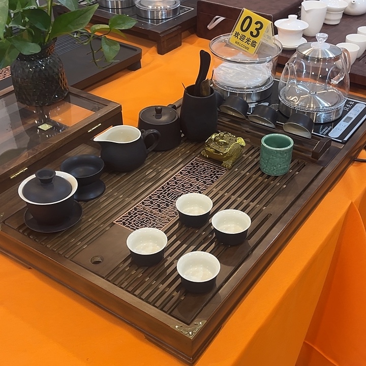 茶具等产品的生产加工能力达到